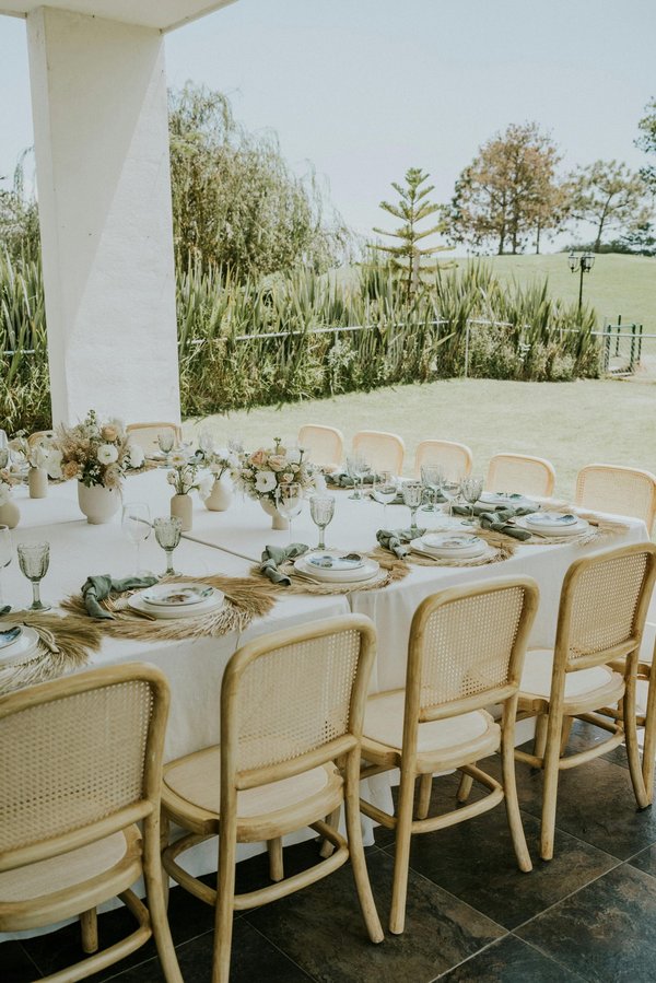 Créez une ambiance festive avec une décoration de table joyeuse